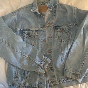 Vintage Levi’s denim jacket